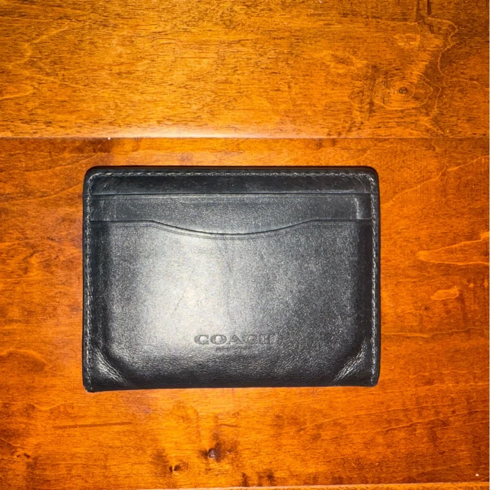 Coach Black Leather Card Holder - Picture 1 of 3